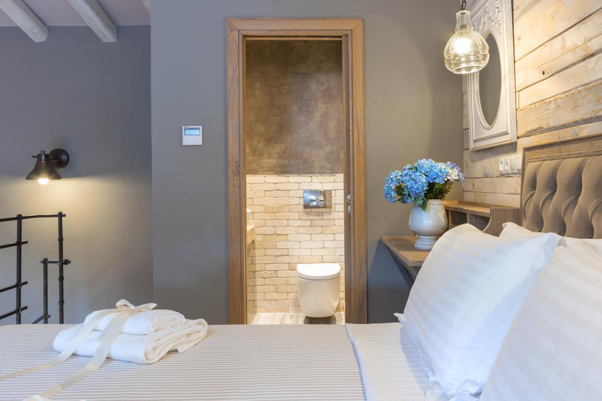 By The Sea Luxury Suites Limenas  Bagian luar foto
