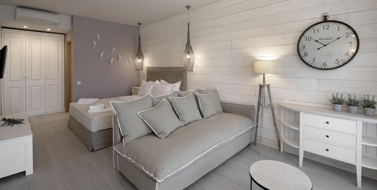 By The Sea Luxury Suites Limenas  Bagian luar foto